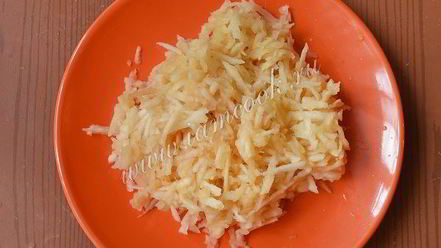 Рецепт сырников с яблоком в овсяной панировке