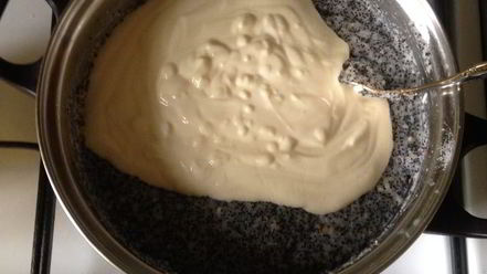 Рецепт творожника с маком и миндалем