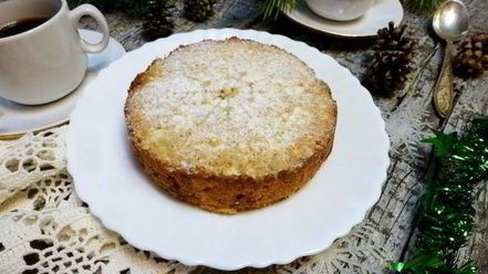 Рецепт творожника с миндалем и вяленой вишней