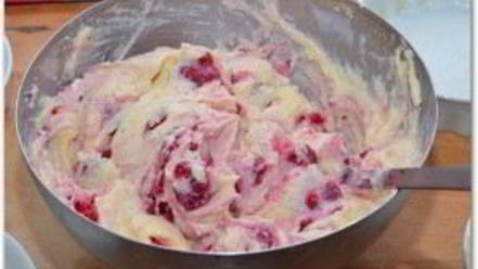 Рецепт творожника с ягодами