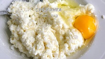 Рецепт запеченных нежных сырников из творога и риса