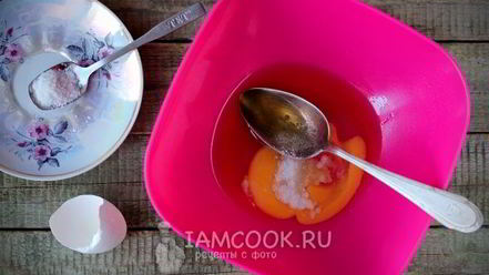 Рецепт дрожжевого теста для жареных пирожков