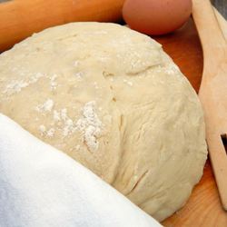 Рецепт Сдобного дрожжевого теста для булочек