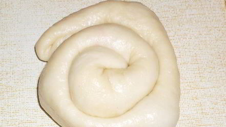 Рецепт сдобного дрожжевого теста и булочки