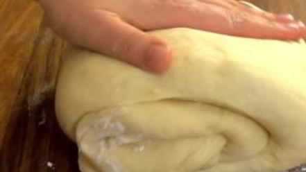 Рецепт сдобного дрожжевого теста на сметане