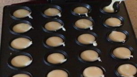 Рецепт теста на орешки со сгущенкой