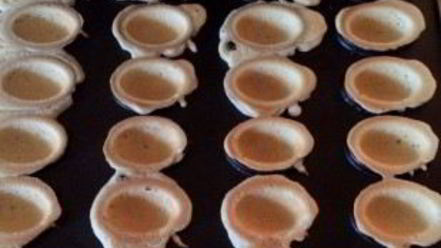 Рецепт теста на орешки со сгущенкой