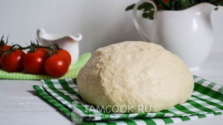 Рецепт тонкого теста для пиццы без дрожжей