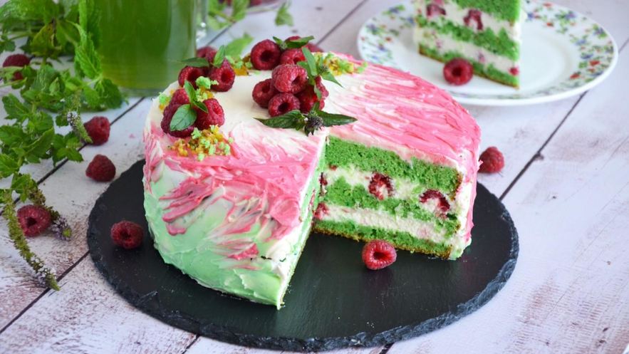 Рецепт фисташкового торта с малиной