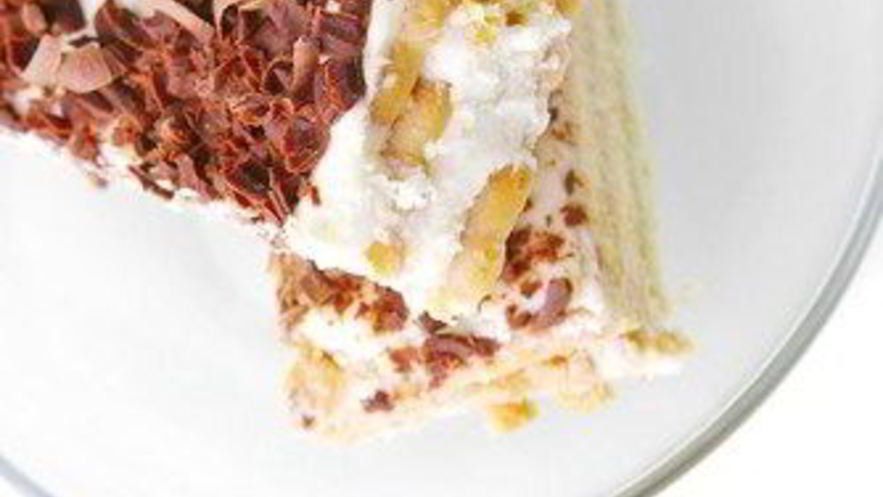 Рецепт йогуртового торта с миндалем