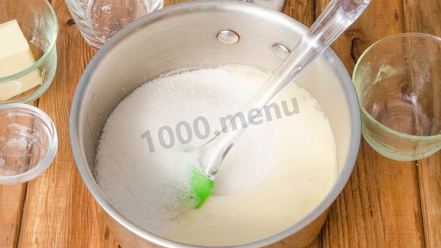 Рецепт медового торта со сметанным кремом классический