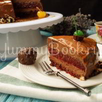 Муссовый торт Вишня с шоколадом