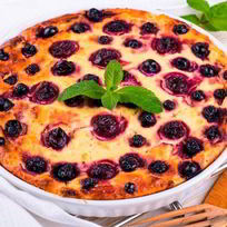 Рецепт Сметанника со смородиной