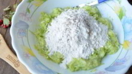 Рецепт торта из кабачков с морковью и луком