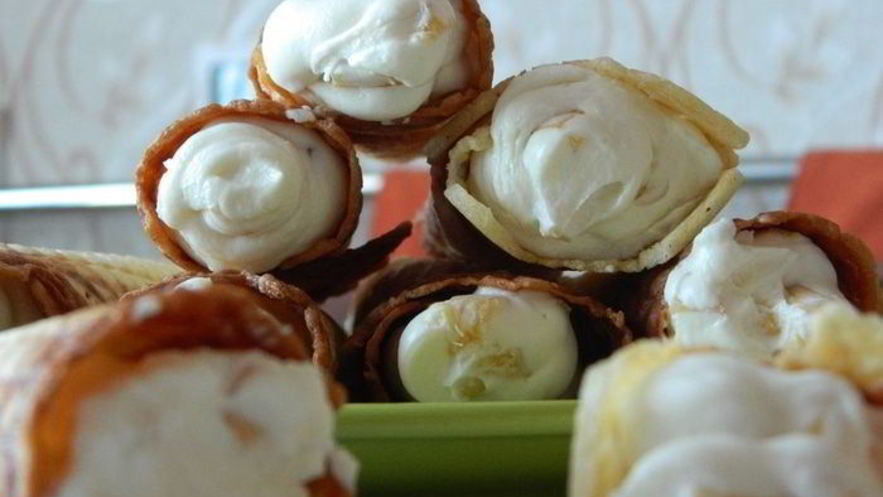 Рецепт хрустящих вафель с маскарпоне и фруктами