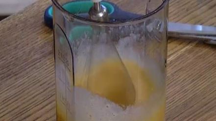 Рецепт шафранных вафель под шоколадным соусом