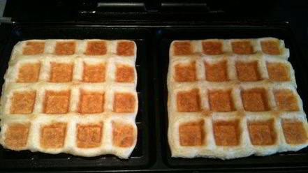 Рецепт слоеных вафель с карамельными яблоками