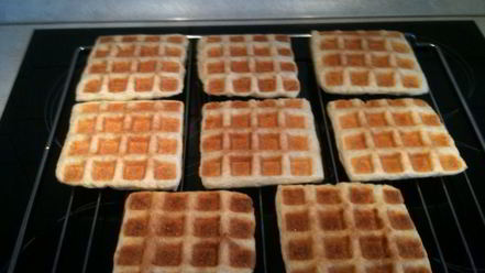 Рецепт слоеных вафель с карамельными яблоками