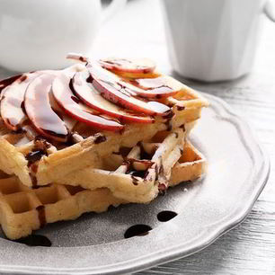 Рецепт Вафель с жареными яблоками