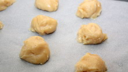 Рецепт круглых эклеров с заварным кремом