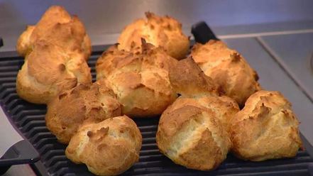 Рецепт малиновых эклеров