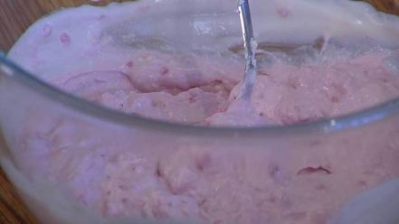 Рецепт малиновых эклеров