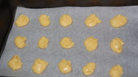 Рецепт мини-эклеров с клубничным кремом