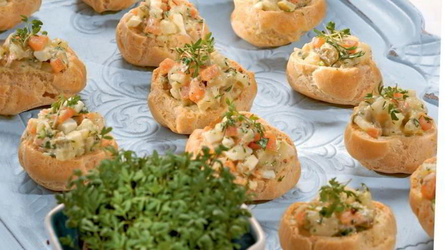 Рецепт профитролей с картофельным салатом