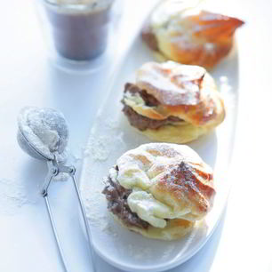 Рецепт Профитролей с кремом Прага