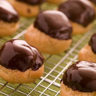 Рецепт Профитролей с начинкой пралине