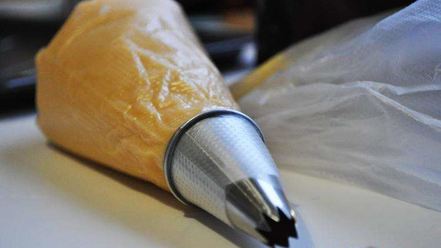 Рецепт шоколадных пирожных эклеров с заварным кремом