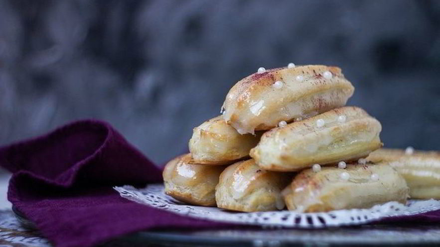 Рецепт эклеров с кремом шантильи и ванильной помадкой