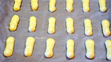 Рецепт эклеров с шоколадным кремом, карамелью и миндалем