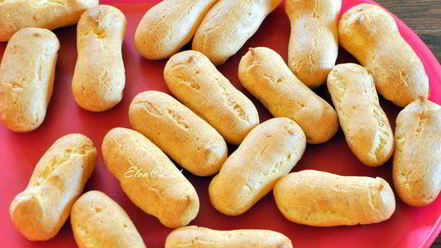 Рецепт эклеров с шоколадным кремом, карамелью и миндалем