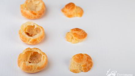 Рецепт закусочных профитролей с салатом из креветок и крабовых палочек