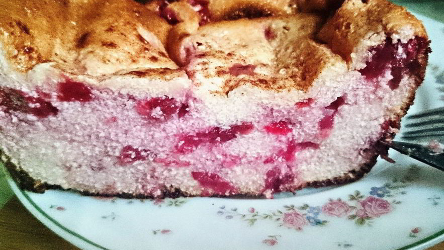 Рецепт белковой творожной запеканки с ягодами