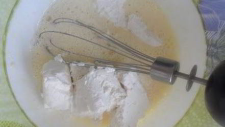 Рецепт творожной запеканки с малиной и клубникой