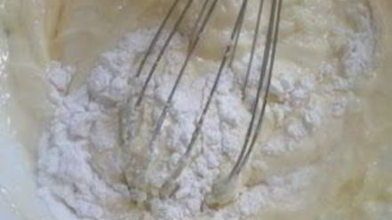 Рецепт творожной запеканки с малиной и клубникой