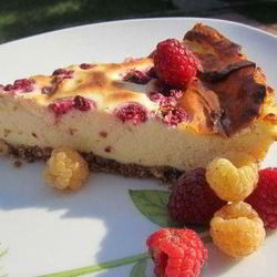 Рецепт Творожно-ягодной запеканка с сахарной пудрой