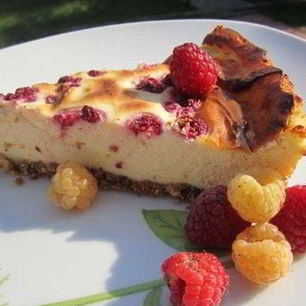 Рецепт Творожно-ягодной запеканка с сахарной пудрой