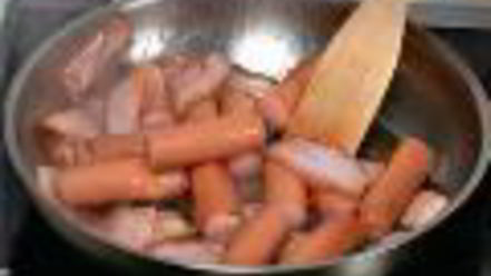 Рецепт запеканки с сосисками и яблоками