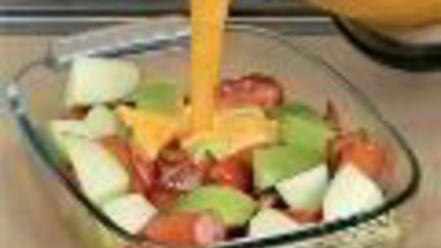 Рецепт запеканки с сосисками и яблоками