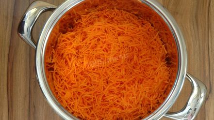 Рецепт аджики с яблоками и помидорами