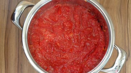 Рецепт аджики с яблоками и помидорами