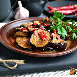 Рецепт Баклажанов с острым перцем и аджикой по-грузински