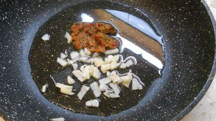 Рецепт баклажанов с острым перцем и аджикой по-грузински