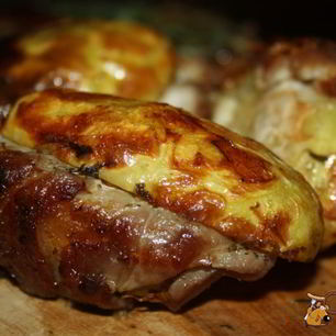 Рецепт Картофеля с беконом и сухой кавказской аджикой в фольге в углях