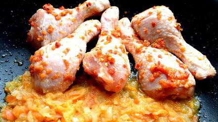 Рецепт куриных ножек в домашней аджике