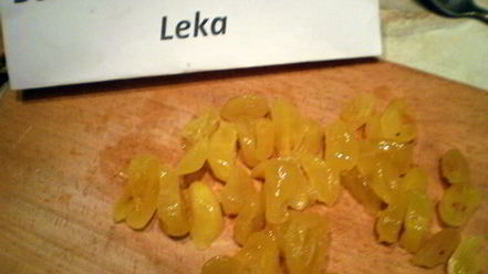 Рецепт брюссельской капусты с орешками и джемом