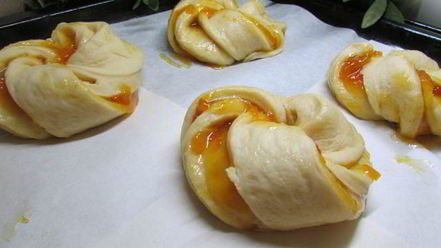 Рецепт булочек с абрикосовым джемом